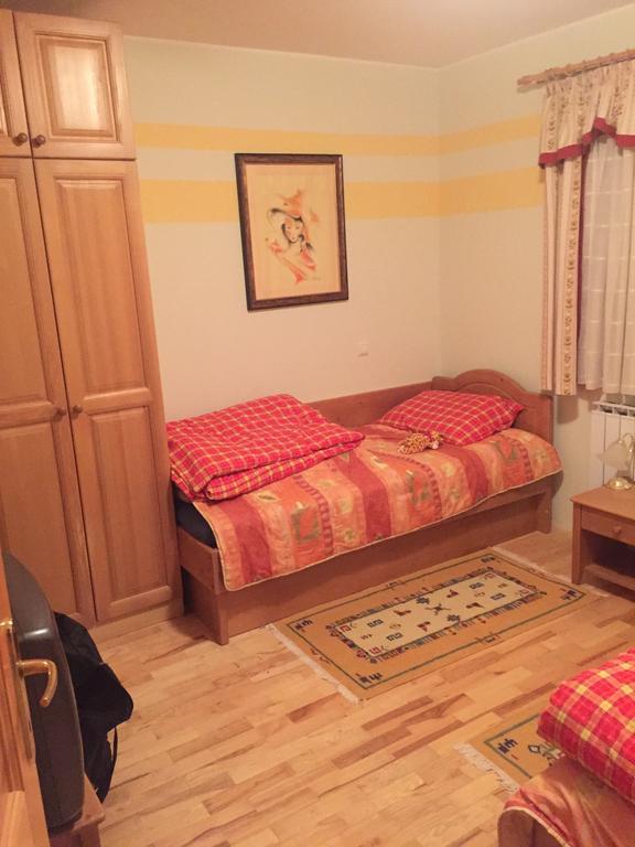 Holiday Apartment Bolfenk Hočko Pohorje Szoba fotó